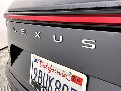 Used 2022 Lexus NX 450h+ AWD image 9