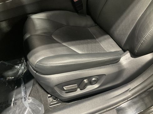 Used 2024 Toyota Camry XSE FWD image 30