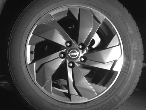 Used 2025 Nissan Rogue SV image 14