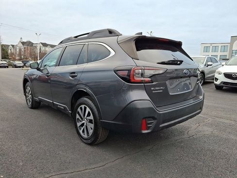 Used 2020 Subaru Outback Premium image 4