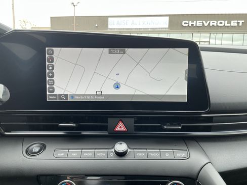 New 2025 Hyundai Elantra SEL image 24