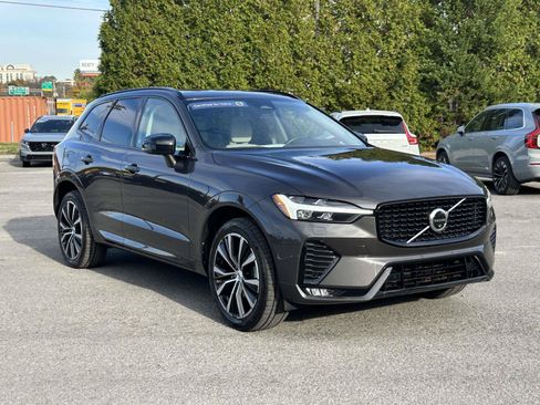 Certified 2023 Volvo XC60 B5 Plus w/ Climate Package AWD/4WD image 1