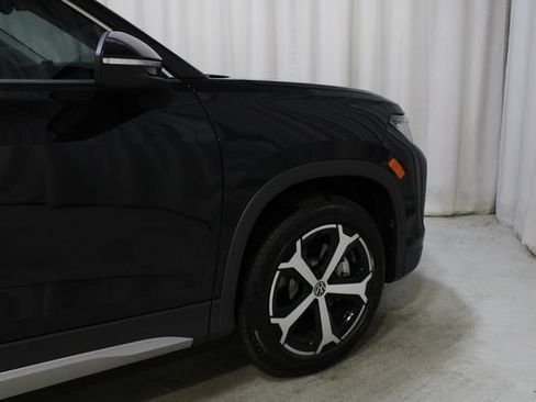 New 2026 Volkswagen Tiguan SE AWD/4WD image 27