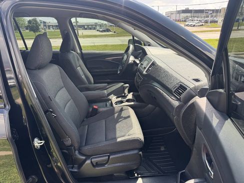 Used 2019 Honda Ridgeline Sport image 15