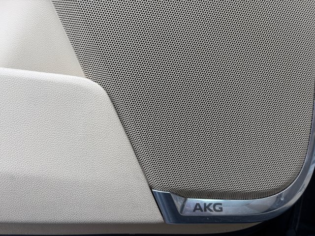 Certified 2024 Cadillac Escalade Premium Luxury w/ LPO, Floor Liner Package AWD/4WD image 21