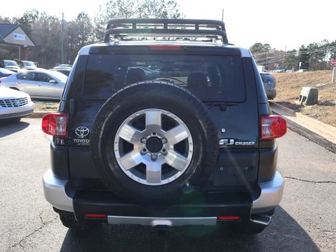 Used 2007 Toyota FJ Cruiser 4WD image 5