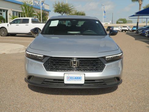 Used 2023 Honda Accord Sport image 2