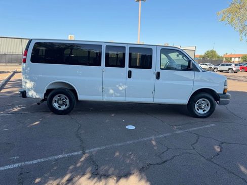 Used 2025 Chevrolet Express 3500 LT w/ LT Preferred Equipment Group image 10