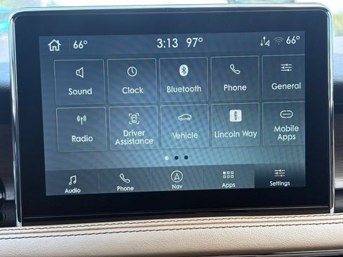 Used 2022 Lincoln Corsair Reserve w/ Luxury Package FWD image 24