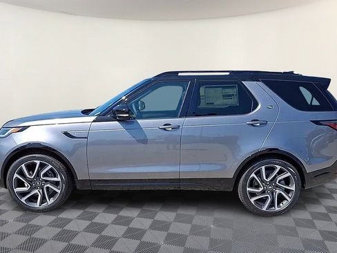 Certified 2025 Land Rover Discovery Dynamic SE AWD/4WD image 5