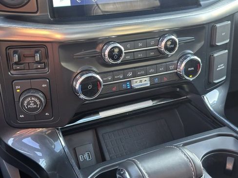 Used 2022 Ford F150 Lariat w/ Max Trailer Tow Package image 11