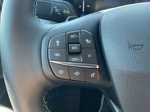 New 2025 Ford Maverick Lobo image 25