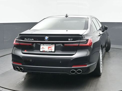 Used 2022 BMW ALPINA B7 xDrive w/ Luxury Rear Seating Package image 4
