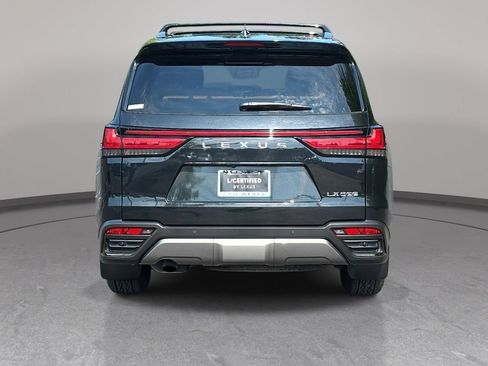 Certified 2024 Lexus LX 600 4WD w/ Appearance Package image 6