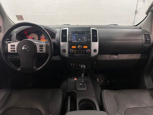 Used 2020 Nissan Frontier PRO-4X w/ Pro-4x Utility Package AWD/4WD image 14