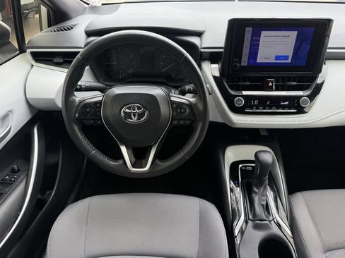 Used 2024 Toyota Corolla SE w/ SE Premium Package FWD image 12