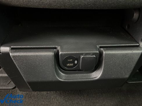 Used 2021 Ford F150 XLT image 23