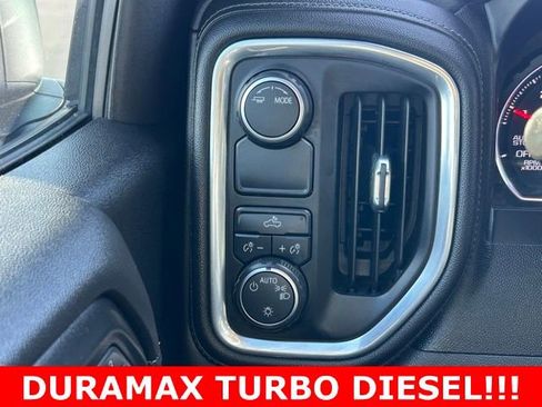 Used 2021 Chevrolet Silverado 1500 LT image 19