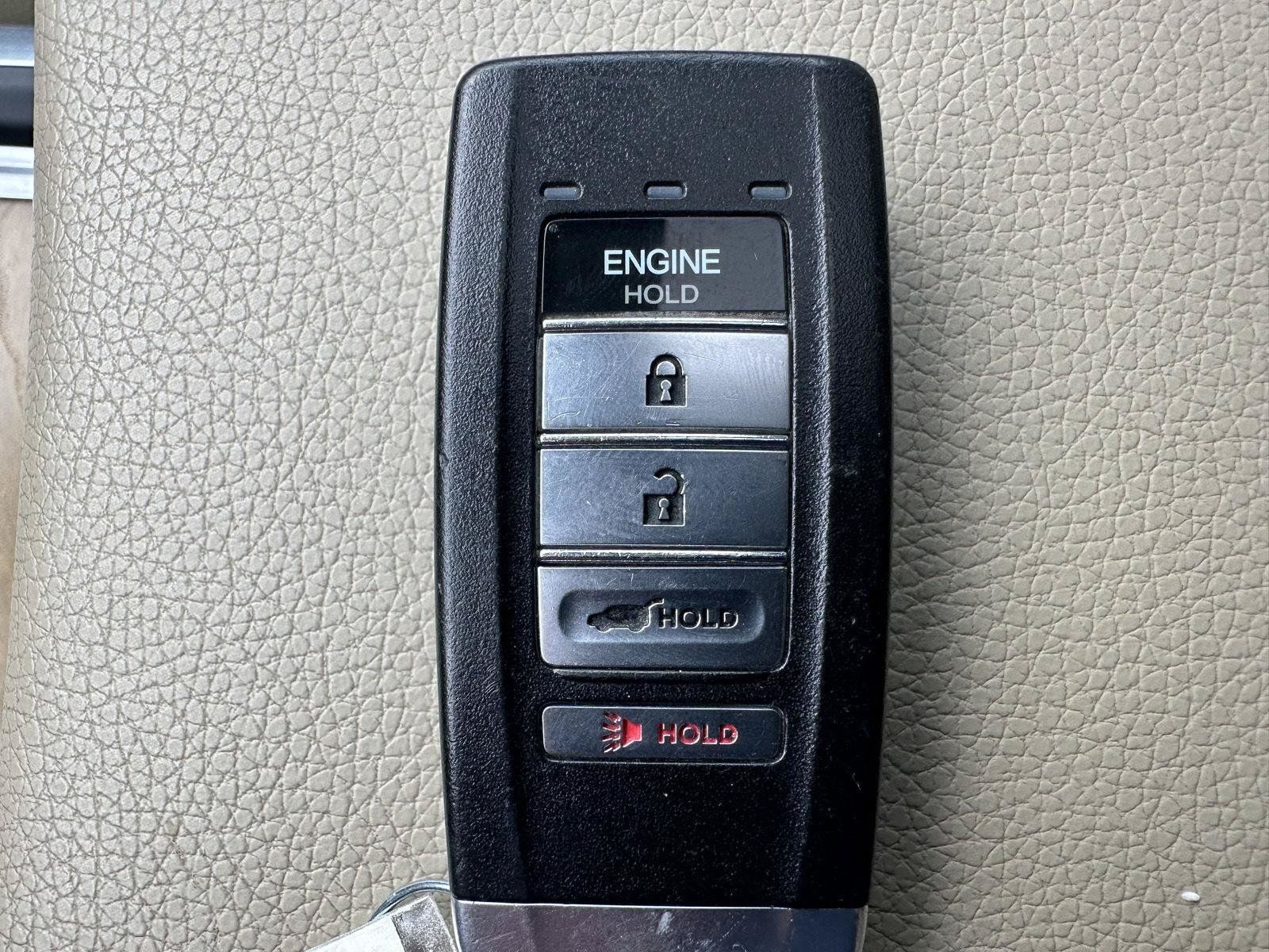 Used 2020 Acura MDX w/ Technology Package AWD/4WD image 15