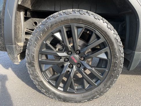 Used 2021 GMC Sierra 1500 Denali w/ Denali Carbonpro Edition image 11