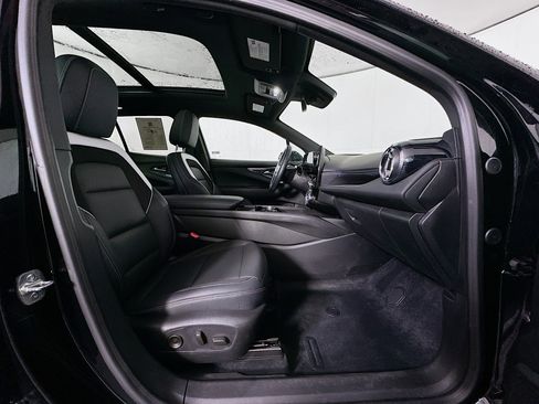 Used 2025 Chevrolet Blazer EV LT image 33