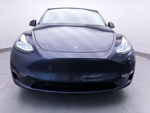 Used 2022 Tesla Model Y Performance AWD/4WD image 11