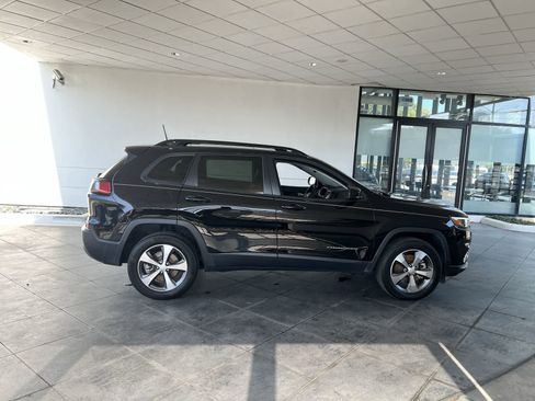 Used 2022 Jeep Cherokee Limited image 31