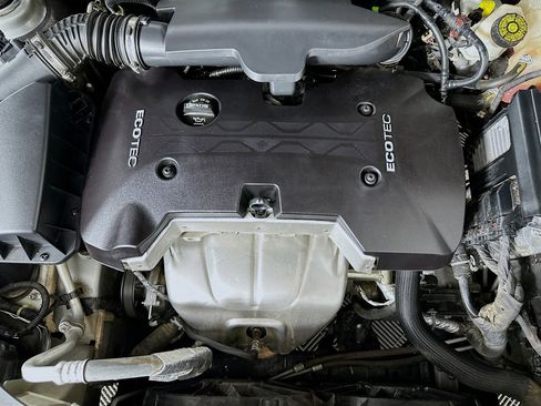 Used 2016 Chevrolet Malibu LT image 29