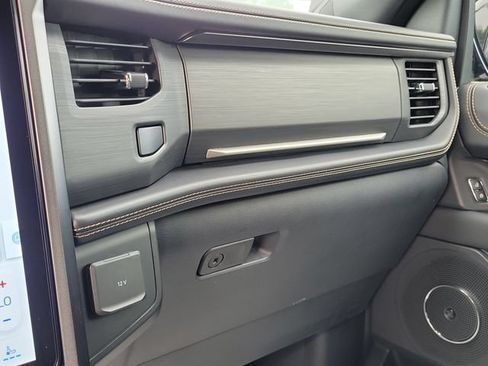 Used 2023 Ford Expedition Max Platinum AWD/4WD image 31