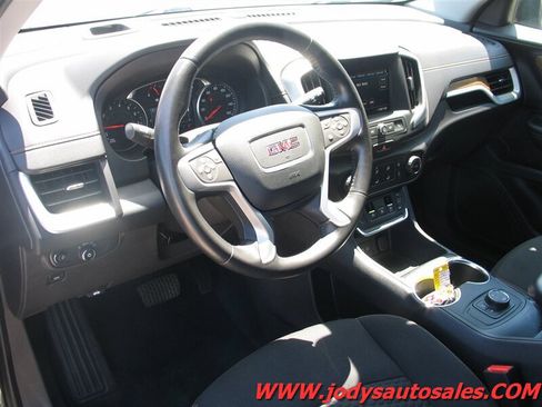 Used 2020 GMC Terrain SLE w/ Elevation Edition AWD/4WD image 2