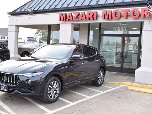 Used 2019 Maserati Levante AWD/4WD image 6