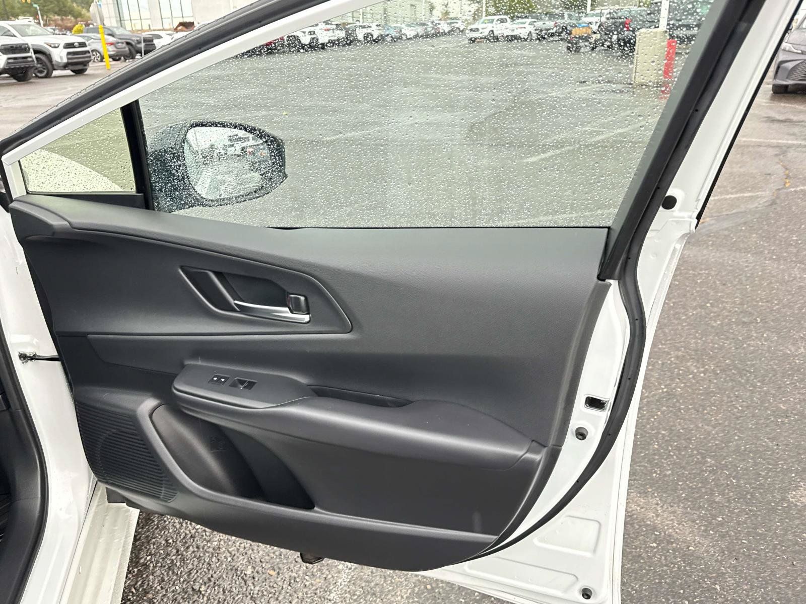 Used 2023 Toyota Prius Prime Premium FWD image 19