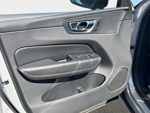 Certified 2025 Volvo XC60 B5 Plus image 15