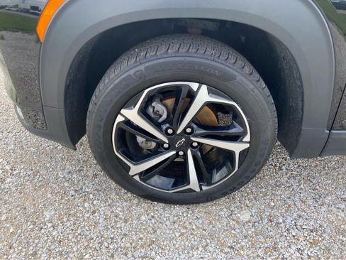 Used 2022 Chevrolet TrailBlazer RS w/ Sun and Liftgate Package AWD/4WD image 16