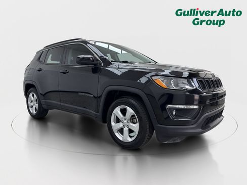 Used 2020 Jeep Compass Latitude w/ Popular Equipment Group FWD image 12