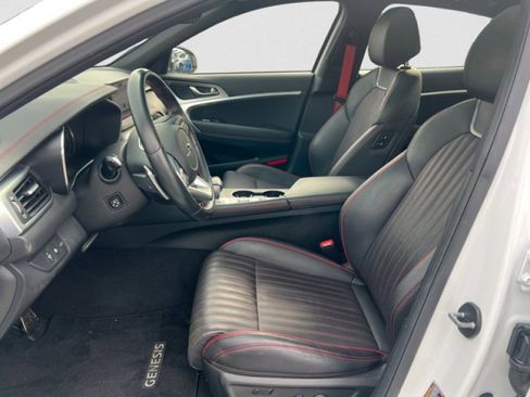 Used 2023 Genesis G70 3.3T w/ Sport Advanced Package image 10