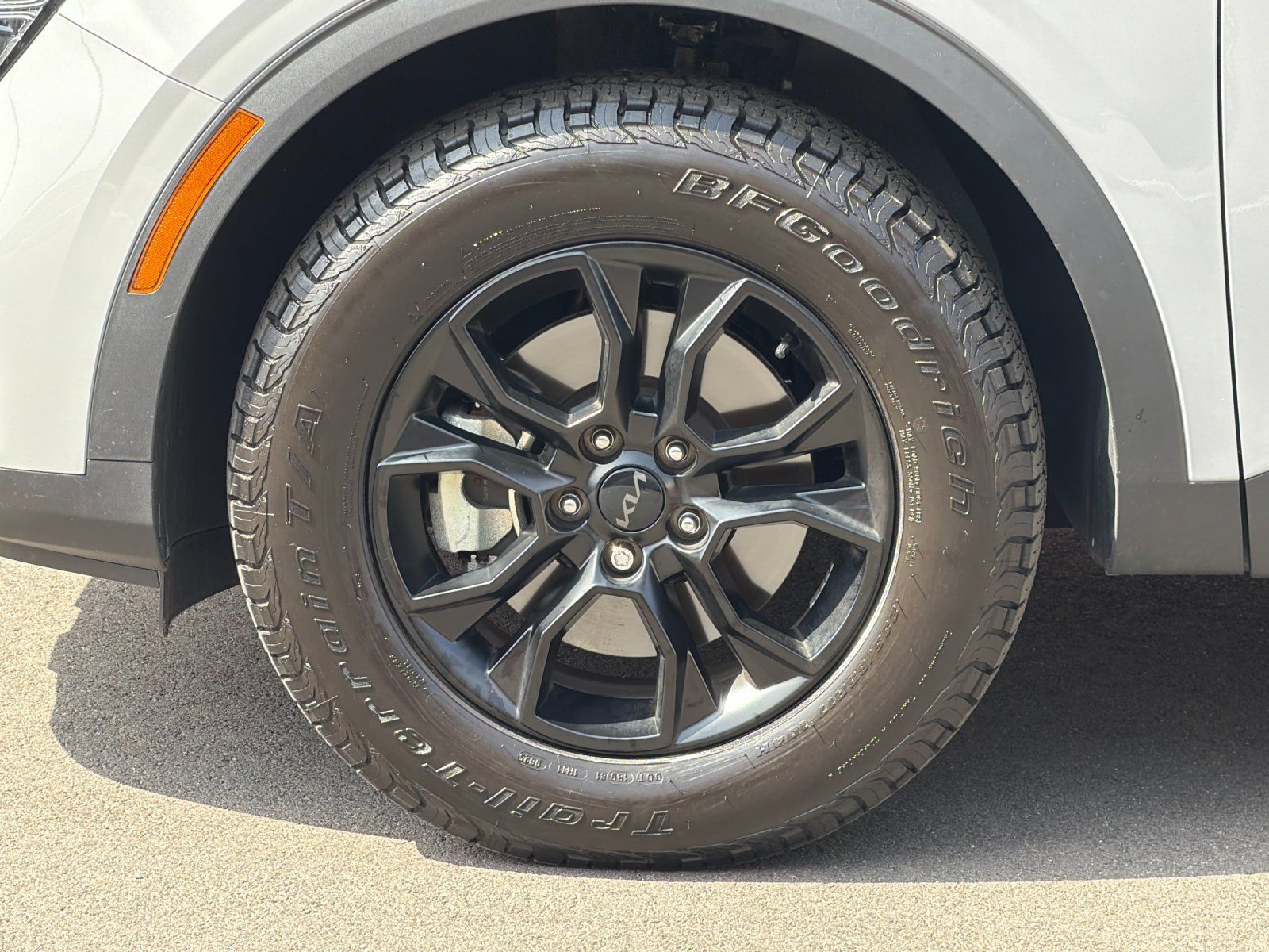 Certified 2025 Kia Sportage X-Pro Prestige AWD/4WD image 36