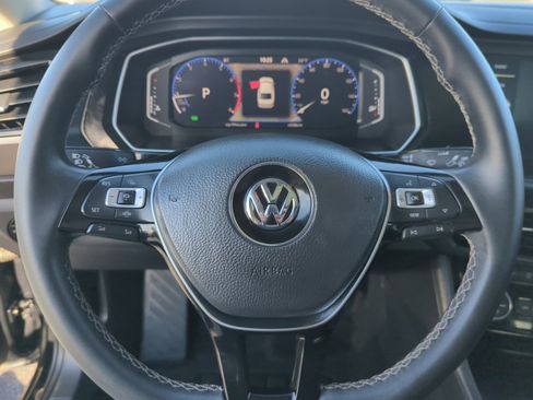 Certified 2021 Volkswagen Jetta SEL Premium image 9