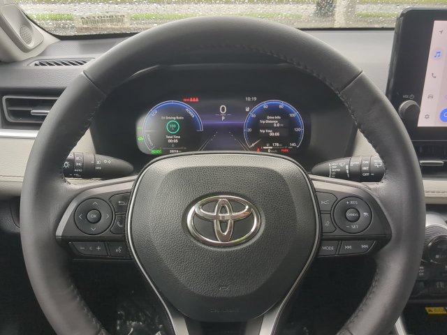 Certified 2024 Toyota RAV4 Limited w/ Advanced Technology Package AWD/4WD image 32