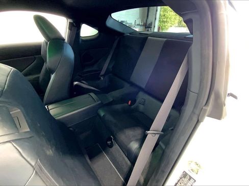 Used 2025 Toyota GR86 Premium RWD image 19