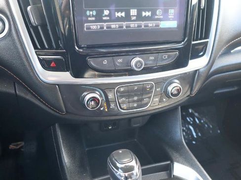 Used 2019 Chevrolet Traverse LT AWD/4WD image 21