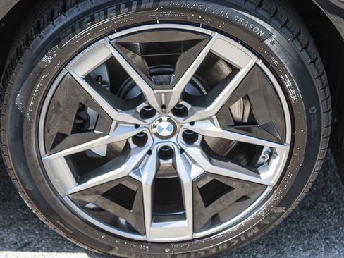 Used 2026 BMW 530i xDrive AWD/4WD image 10