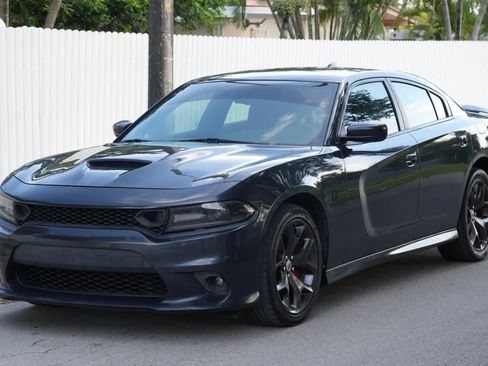 Used 2019 Dodge Charger GT RWD image 4