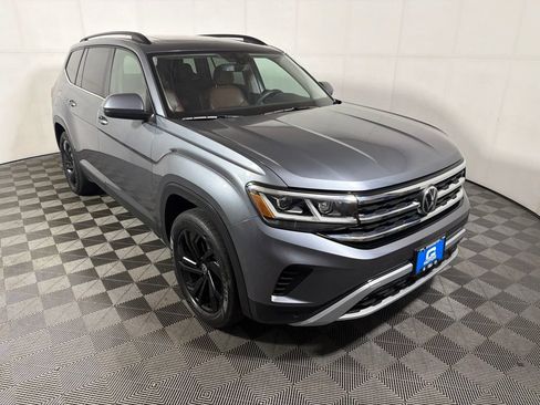 Certified 2022 Volkswagen Atlas SE AWD/4WD image 1