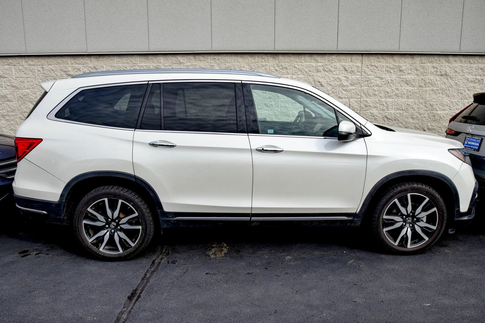 Used 2019 Honda Pilot Touring image 4