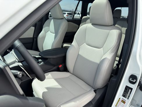Used 2026 Lexus TX 350 AWD w/ Technology Package image 30