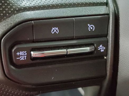 Used 2023 Chevrolet Colorado Trail Boss image 30