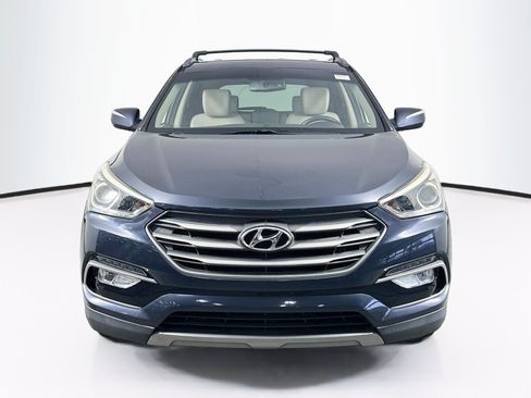 Used 2017 Hyundai Santa Fe Sport FWD image 2
