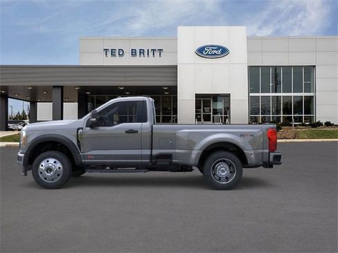 New 2026 Ford F450 XL w/ XL Chrome Package image 4