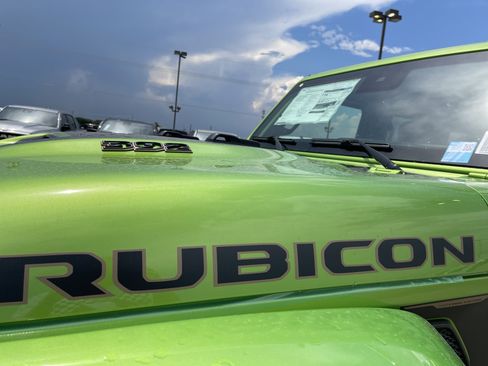 New 2025 Jeep Wrangler Unlimited Rubicon 392 image 13